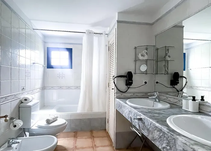 Emilia By Holidays Fuerteventura *